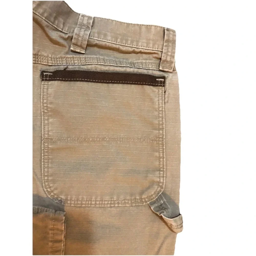 Riggs Workwear by Wrangler Men's size 40X32 Carpenter pants - RipStop